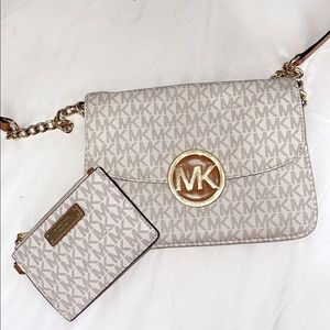 Michael Kors cross body purse and card holder
